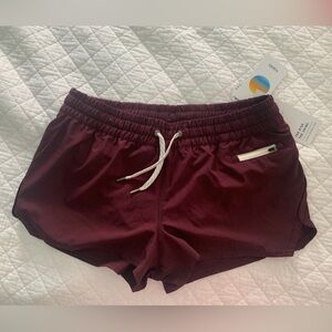 NWT Vuori Women's Burgundy Athletic Clementine Short M Stitch-fix